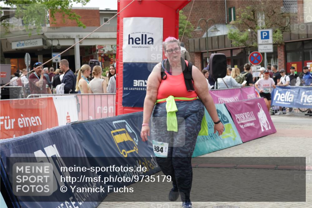 10.05.2026 - 8. Wedeler Halbmarathon Yannick Fuchs http://msf.ph/oto/9735179 10.05.2026 11:55:04 Ziel 984 meine-sportfotos.de