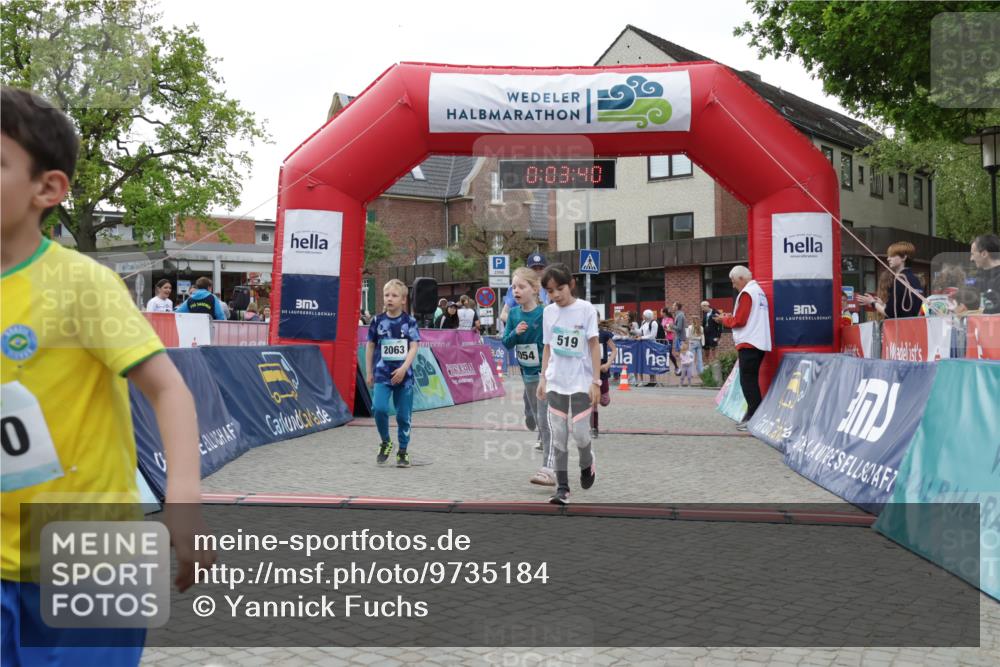 10.05.2026 - 8. Wedeler Halbmarathon Yannick Fuchs http://msf.ph/oto/9735184 10.05.2026 12:48:36 Ziel 197, 519, 2054, 2063, 2066, 2110, 2150, 2170 meine-sportfotos.de