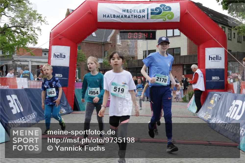 10.05.2026 - 8. Wedeler Halbmarathon Yannick Fuchs http://msf.ph/oto/9735198 10.05.2026 12:48:38 Ziel 148, 197, 519, 2054, 2063, 2066, 2110, 2150, 2170 meine-sportfotos.de