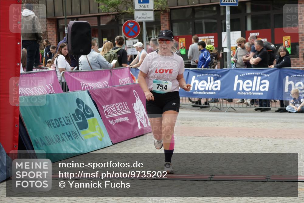 10.05.2026 - 8. Wedeler Halbmarathon Yannick Fuchs http://msf.ph/oto/9735202 10.05.2026 11:55:08 Ziel 754, 984 meine-sportfotos.de