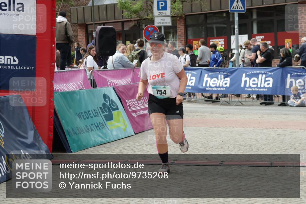 10.05.2026 - 8. Wedeler Halbmarathon Yannick Fuchs http://msf.ph/oto/9735208 10.05.2026 11:55:09 Ziel 754 meine-sportfotos.de