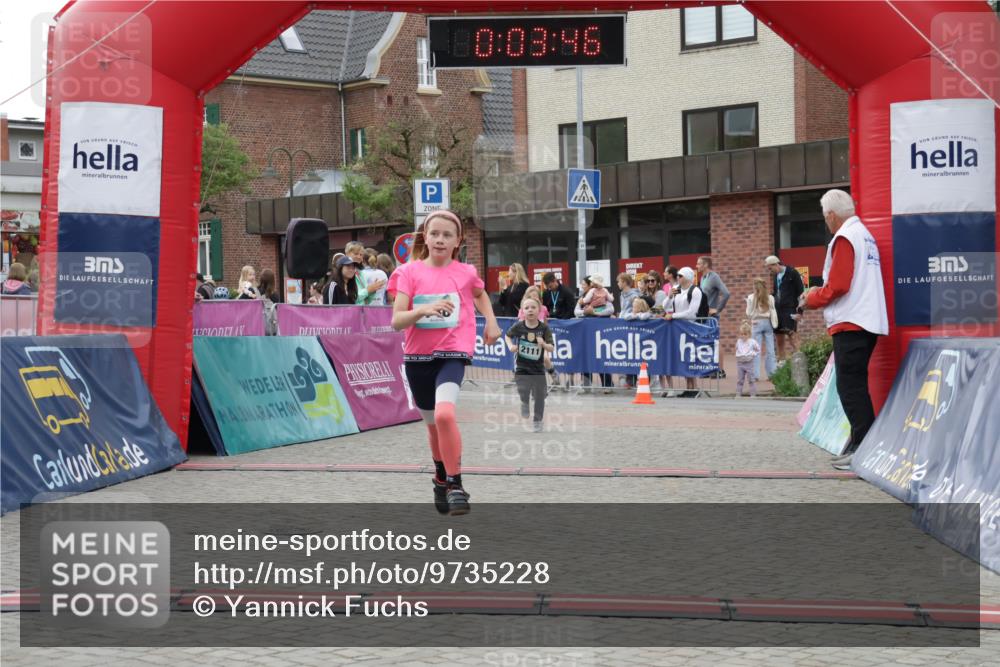 10.05.2026 - 8. Wedeler Halbmarathon Yannick Fuchs http://msf.ph/oto/9735228 10.05.2026 12:48:42 Ziel 148, 197, 825, 2110, 2111, 2170 meine-sportfotos.de