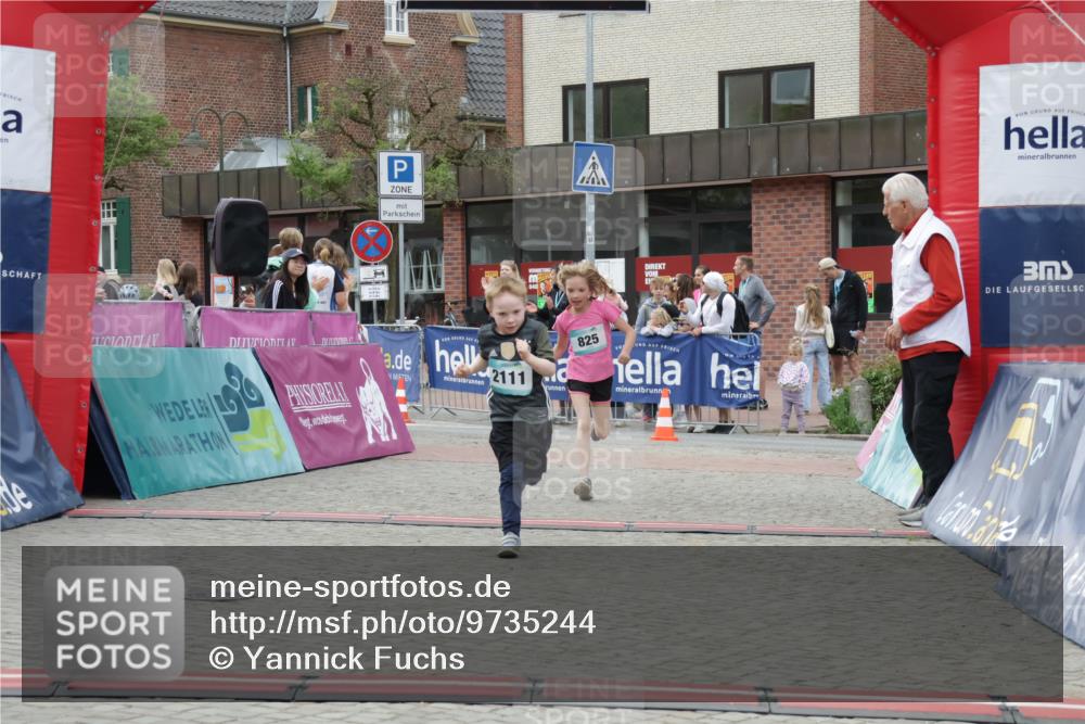 10.05.2026 - 8. Wedeler Halbmarathon Yannick Fuchs http://msf.ph/oto/9735244 10.05.2026 12:48:44 Ziel 148, 825, 2110, 2111 meine-sportfotos.de