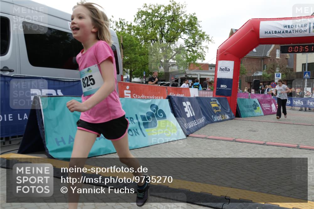 10.05.2026 - 8. Wedeler Halbmarathon Yannick Fuchs http://msf.ph/oto/9735270 10.05.2026 12:48:48 Ziel 148, 825, 909, 2111 meine-sportfotos.de