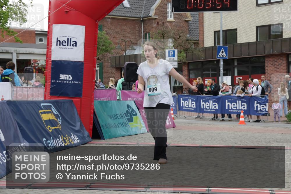 10.05.2026 - 8. Wedeler Halbmarathon Yannick Fuchs http://msf.ph/oto/9735286 10.05.2026 12:48:50 Ziel 825, 909, 2111 meine-sportfotos.de