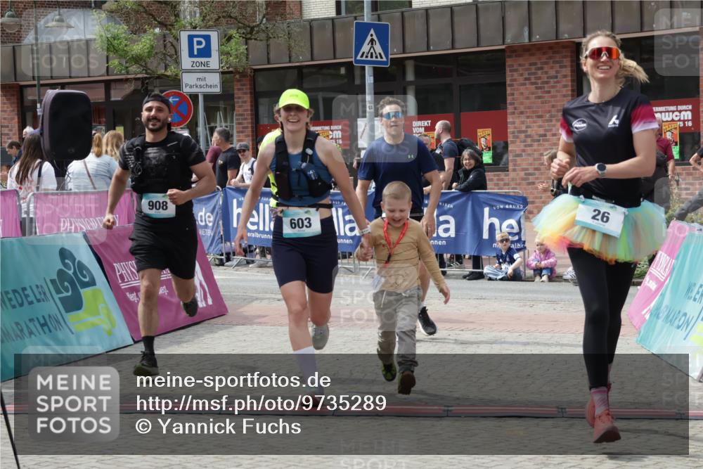 10.05.2026 - 8. Wedeler Halbmarathon Yannick Fuchs http://msf.ph/oto/9735289 10.05.2026 11:55:27 Ziel 25, 26, 603, 698, 767, 908 meine-sportfotos.de