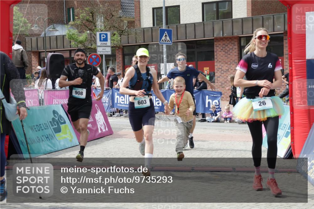 10.05.2026 - 8. Wedeler Halbmarathon Yannick Fuchs http://msf.ph/oto/9735293 10.05.2026 11:55:27 Ziel 25, 26, 603, 698, 767, 908 meine-sportfotos.de