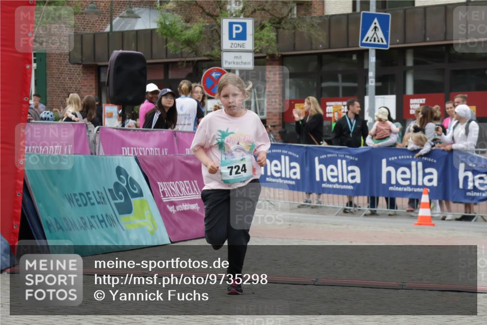 10.05.2026 - 8. Wedeler Halbmarathon Yannick Fuchs http://msf.ph/oto/9735298 10.05.2026 12:48:56 Ziel 724 meine-sportfotos.de