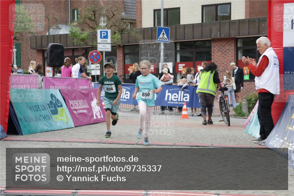 10.05.2026 - 8. Wedeler Halbmarathon Yannick Fuchs http://msf.ph/oto/9735337 10.05.2026 12:49:09 Ziel 850, 856 meine-sportfotos.de