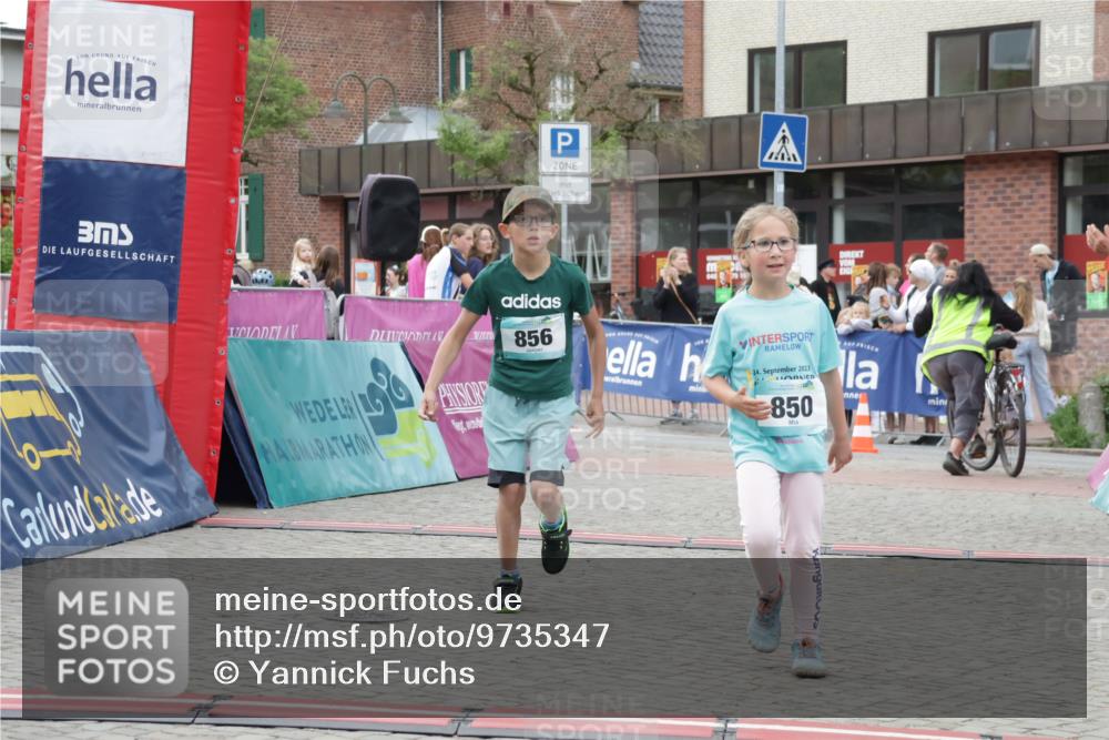 10.05.2026 - 8. Wedeler Halbmarathon Yannick Fuchs http://msf.ph/oto/9735347 10.05.2026 12:49:10 Ziel 850, 856 meine-sportfotos.de