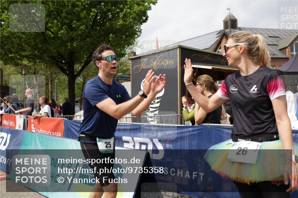 10.05.2026 - 8. Wedeler Halbmarathon Yannick Fuchs http://msf.ph/oto/9735358 10.05.2026 11:55:34 Ziel 25, 767, 987 meine-sportfotos.de