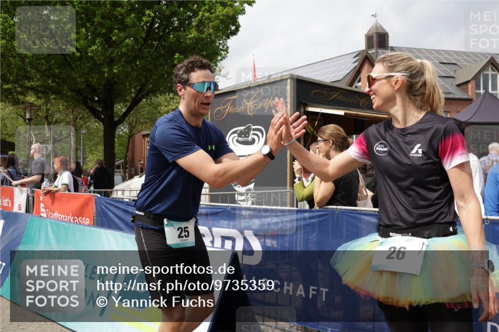 10.05.2026 - 8. Wedeler Halbmarathon Yannick Fuchs http://msf.ph/oto/9735359 10.05.2026 11:55:34 Ziel 25, 767, 987 meine-sportfotos.de