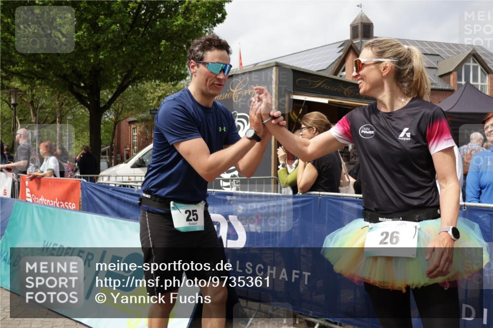 10.05.2026 - 8. Wedeler Halbmarathon Yannick Fuchs http://msf.ph/oto/9735361 10.05.2026 11:55:34 Ziel 25, 767, 987 meine-sportfotos.de