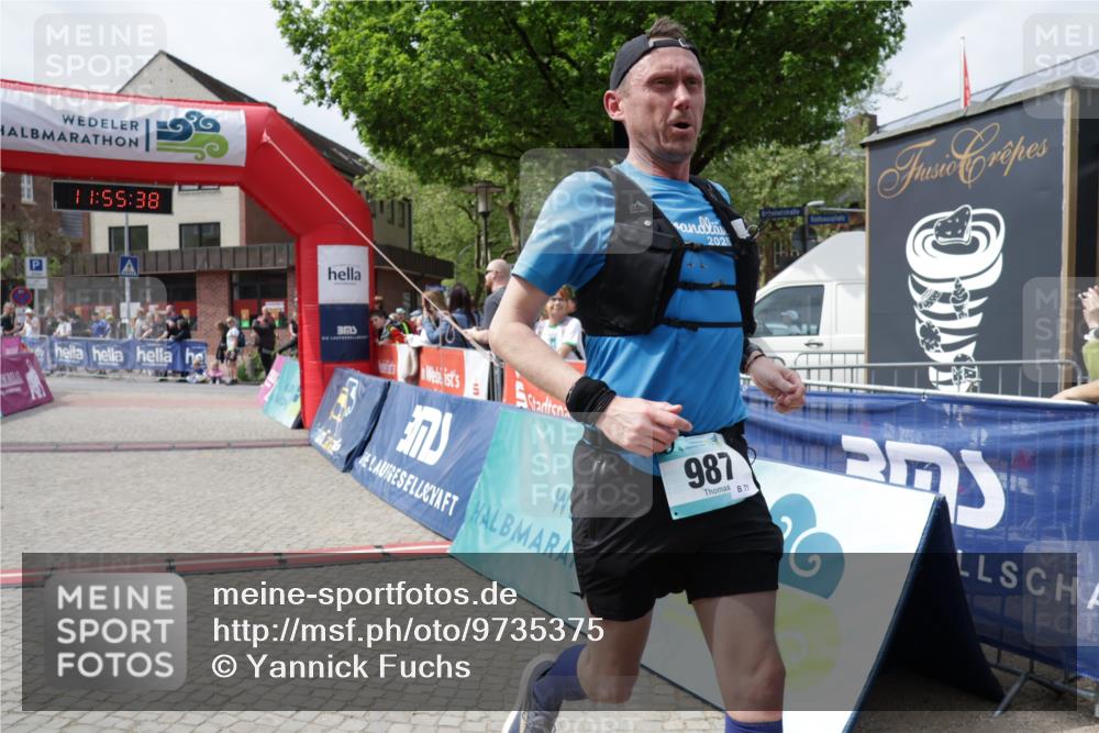 10.05.2026 - 8. Wedeler Halbmarathon Yannick Fuchs http://msf.ph/oto/9735375 10.05.2026 11:55:36 Ziel 987 meine-sportfotos.de