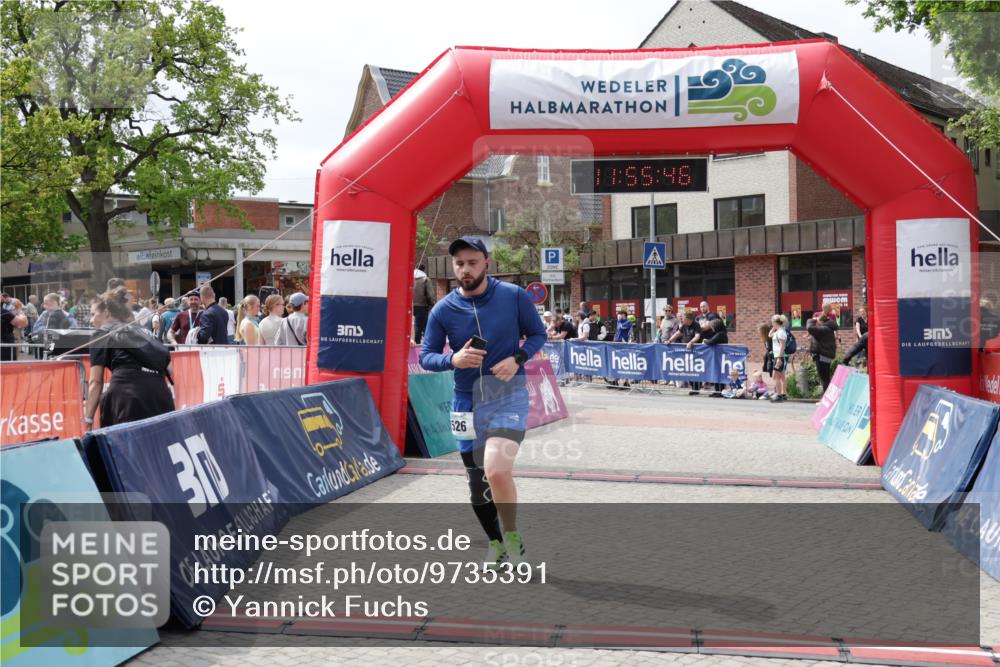 10.05.2026 - 8. Wedeler Halbmarathon Yannick Fuchs http://msf.ph/oto/9735391 10.05.2026 11:55:44 Ziel 526 meine-sportfotos.de