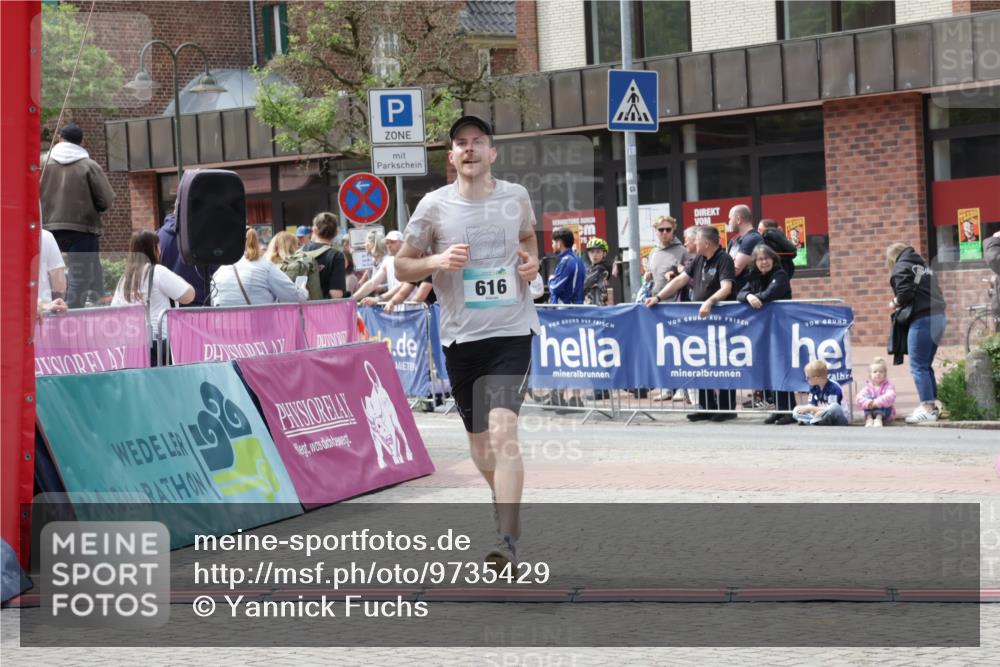 10.05.2026 - 8. Wedeler Halbmarathon Yannick Fuchs http://msf.ph/oto/9735429 10.05.2026 11:56:11 Ziel 616 meine-sportfotos.de