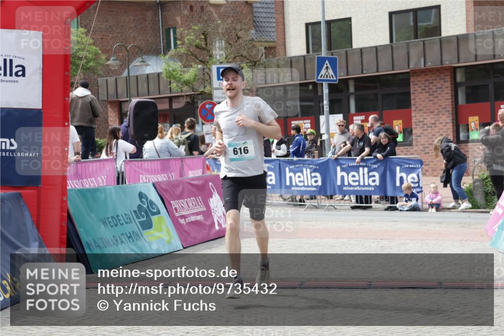 10.05.2026 - 8. Wedeler Halbmarathon Yannick Fuchs http://msf.ph/oto/9735432 10.05.2026 11:56:11 Ziel 616 meine-sportfotos.de