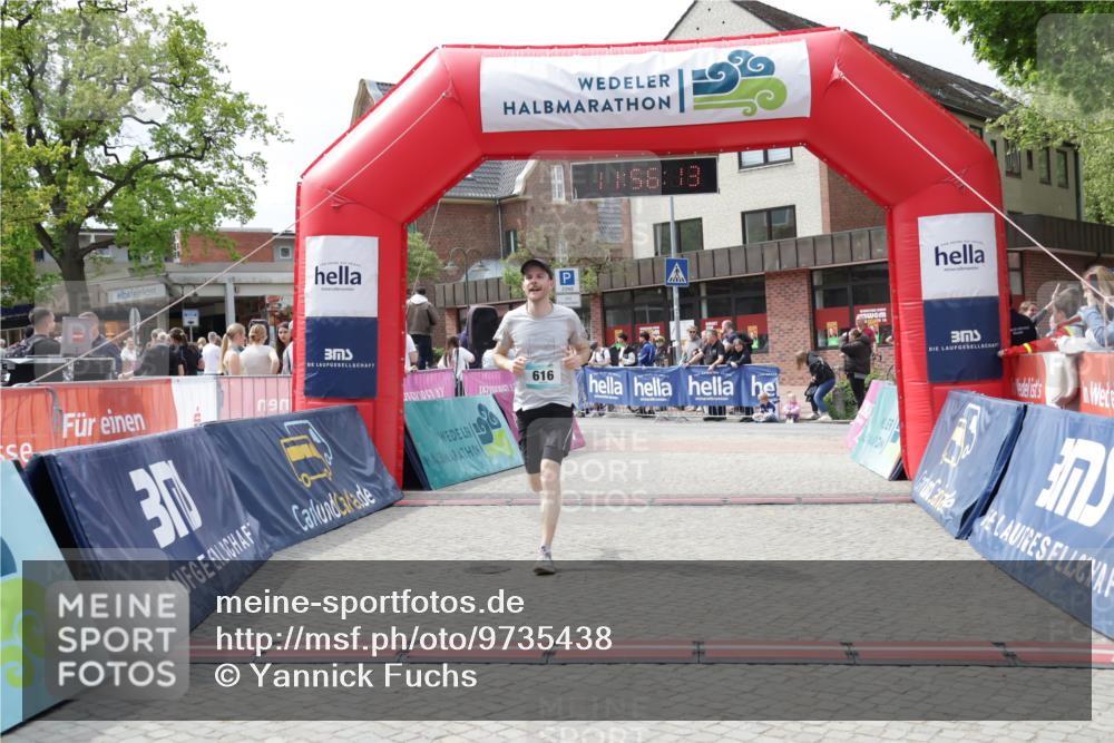 10.05.2026 - 8. Wedeler Halbmarathon Yannick Fuchs http://msf.ph/oto/9735438 10.05.2026 11:56:11 Ziel 616 meine-sportfotos.de