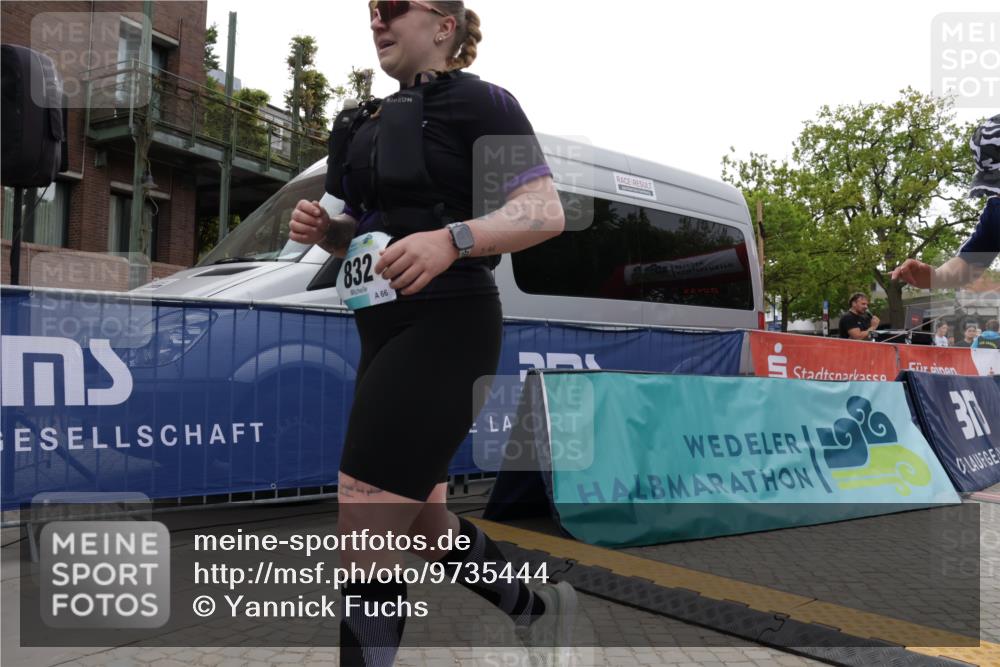 10.05.2026 - 8. Wedeler Halbmarathon Yannick Fuchs http://msf.ph/oto/9735444 10.05.2026 12:49:52 Ziel 832, 2171 meine-sportfotos.de