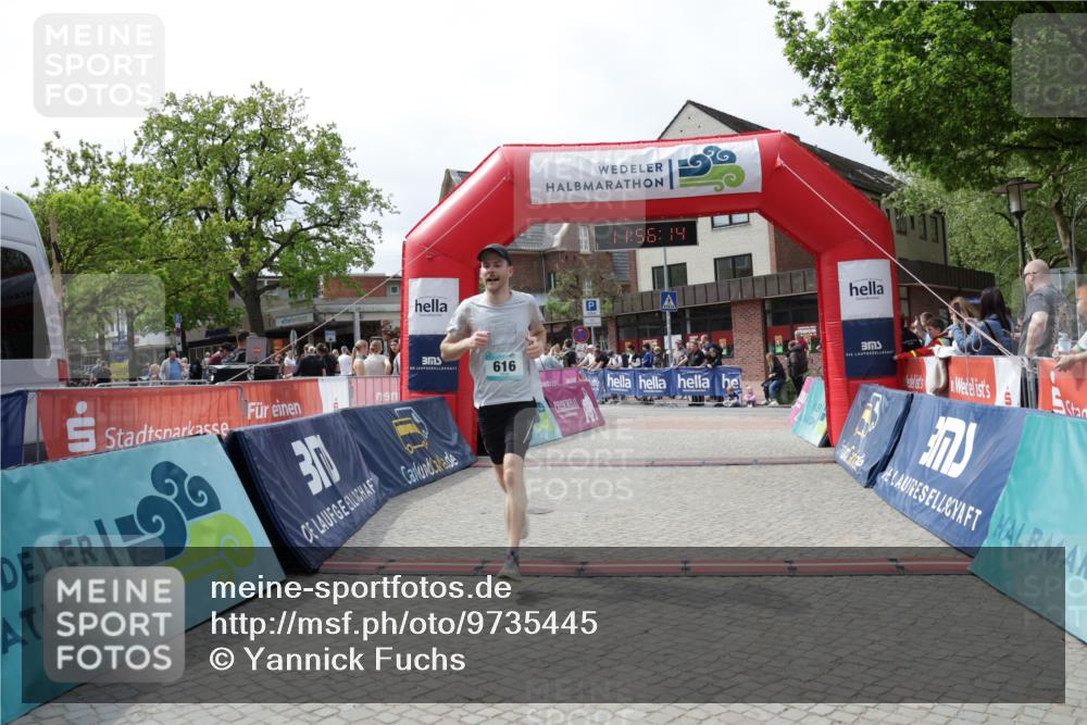 10.05.2026 - 8. Wedeler Halbmarathon Yannick Fuchs http://msf.ph/oto/9735445 10.05.2026 11:56:12 Ziel 616 meine-sportfotos.de