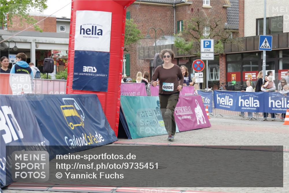 10.05.2026 - 8. Wedeler Halbmarathon Yannick Fuchs http://msf.ph/oto/9735451 10.05.2026 12:49:58 Ziel  meine-sportfotos.de