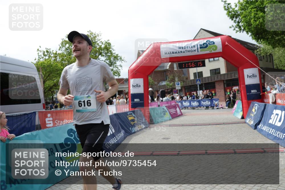 10.05.2026 - 8. Wedeler Halbmarathon Yannick Fuchs http://msf.ph/oto/9735454 10.05.2026 11:56:13 Ziel 616 meine-sportfotos.de