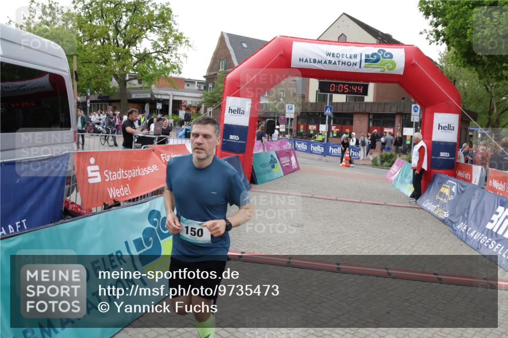 10.05.2026 - 8. Wedeler Halbmarathon Yannick Fuchs http://msf.ph/oto/9735473 10.05.2026 12:50:40 Ziel 150 meine-sportfotos.de