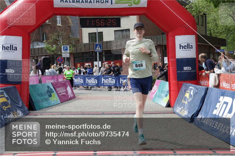 10.05.2026 - 8. Wedeler Halbmarathon Yannick Fuchs http://msf.ph/oto/9735474 10.05.2026 11:56:23 Ziel 848, 2174 meine-sportfotos.de