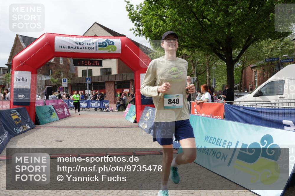 10.05.2026 - 8. Wedeler Halbmarathon Yannick Fuchs http://msf.ph/oto/9735478 10.05.2026 11:56:24 Ziel 848, 2174 meine-sportfotos.de
