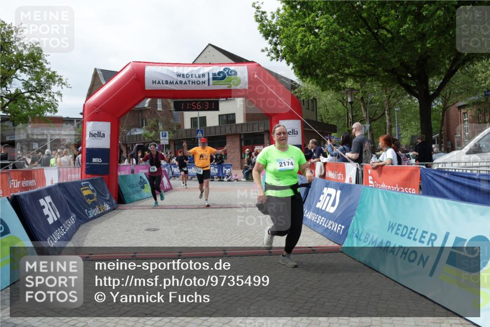 10.05.2026 - 8. Wedeler Halbmarathon Yannick Fuchs http://msf.ph/oto/9735499 10.05.2026 11:56:29 Ziel 116, 746, 2039, 2174 meine-sportfotos.de