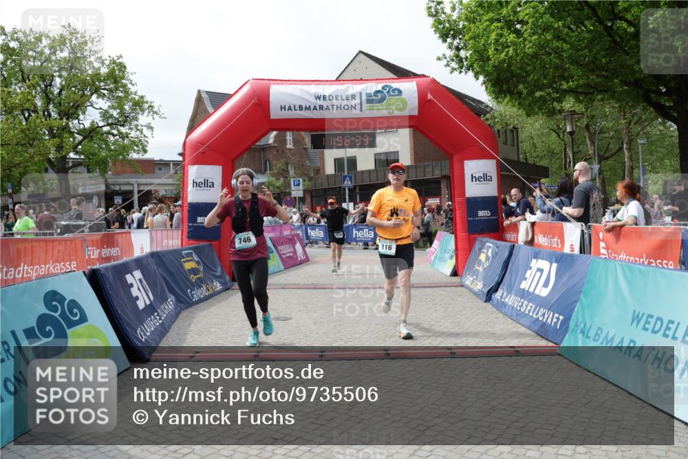 10.05.2026 - 8. Wedeler Halbmarathon Yannick Fuchs http://msf.ph/oto/9735506 10.05.2026 11:56:31 Ziel 116, 746, 2039, 2174 meine-sportfotos.de