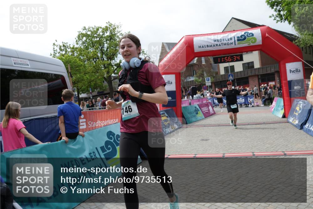 10.05.2026 - 8. Wedeler Halbmarathon Yannick Fuchs http://msf.ph/oto/9735513 10.05.2026 11:56:32 Ziel 116, 746, 2039, 2174 meine-sportfotos.de