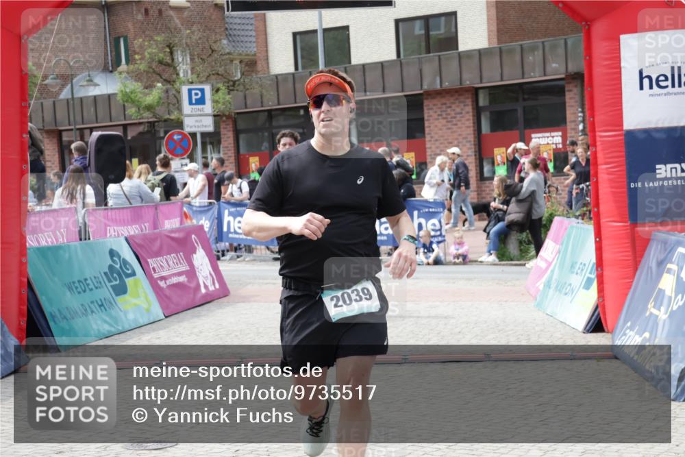 10.05.2026 - 8. Wedeler Halbmarathon Yannick Fuchs http://msf.ph/oto/9735517 10.05.2026 11:56:34 Ziel 116, 538, 746, 2039, 2136 meine-sportfotos.de