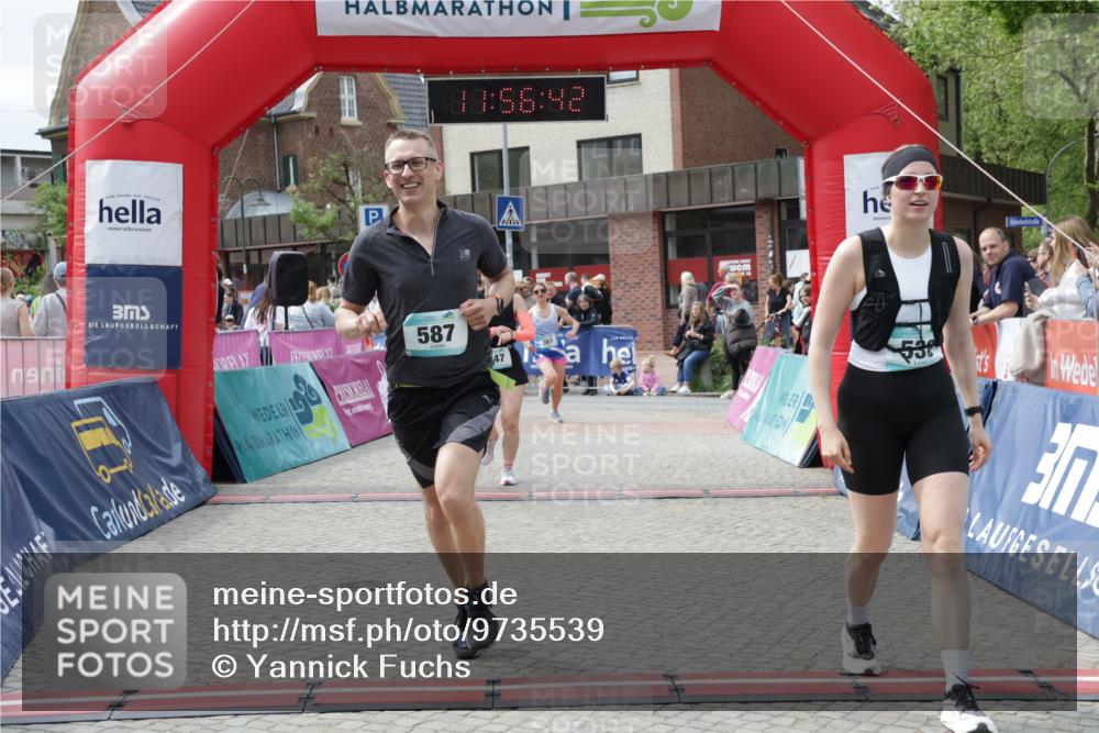 10.05.2026 - 8. Wedeler Halbmarathon Yannick Fuchs http://msf.ph/oto/9735539 10.05.2026 11:56:40 Ziel 361, 538, 587, 747, 2061, 2136 meine-sportfotos.de