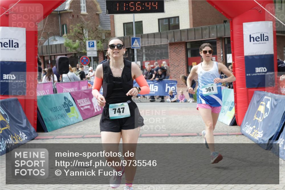 10.05.2026 - 8. Wedeler Halbmarathon Yannick Fuchs http://msf.ph/oto/9735546 10.05.2026 11:56:42 Ziel 293, 361, 538, 587, 747, 2061, 2136 meine-sportfotos.de