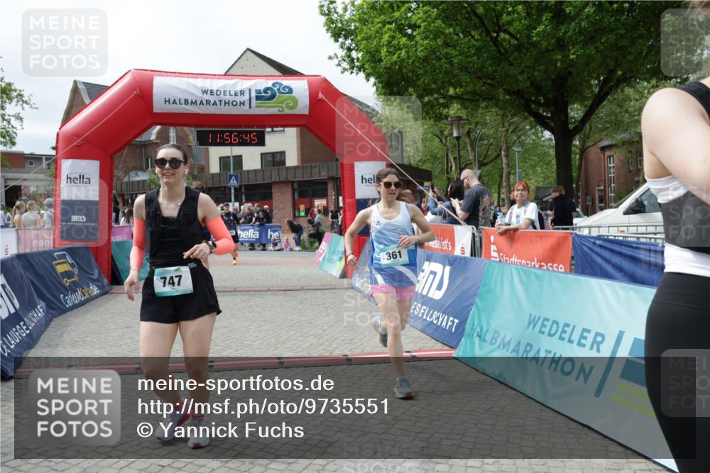10.05.2026 - 8. Wedeler Halbmarathon Yannick Fuchs http://msf.ph/oto/9735551 10.05.2026 11:56:43 Ziel 293, 361, 538, 587, 747, 2061, 2136 meine-sportfotos.de