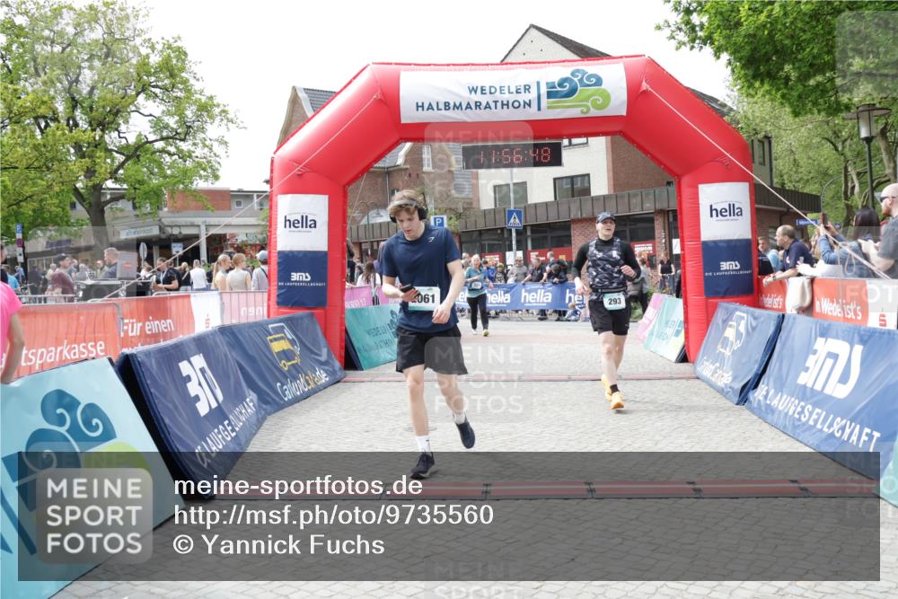 10.05.2026 - 8. Wedeler Halbmarathon Yannick Fuchs http://msf.ph/oto/9735560 10.05.2026 11:56:46 Ziel 293, 337, 361, 747, 2061 meine-sportfotos.de