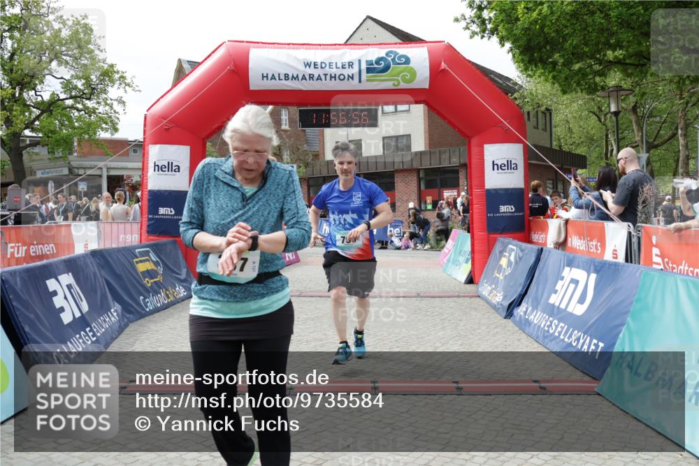 10.05.2026 - 8. Wedeler Halbmarathon Yannick Fuchs http://msf.ph/oto/9735584 10.05.2026 11:56:54 Ziel 337, 700 meine-sportfotos.de