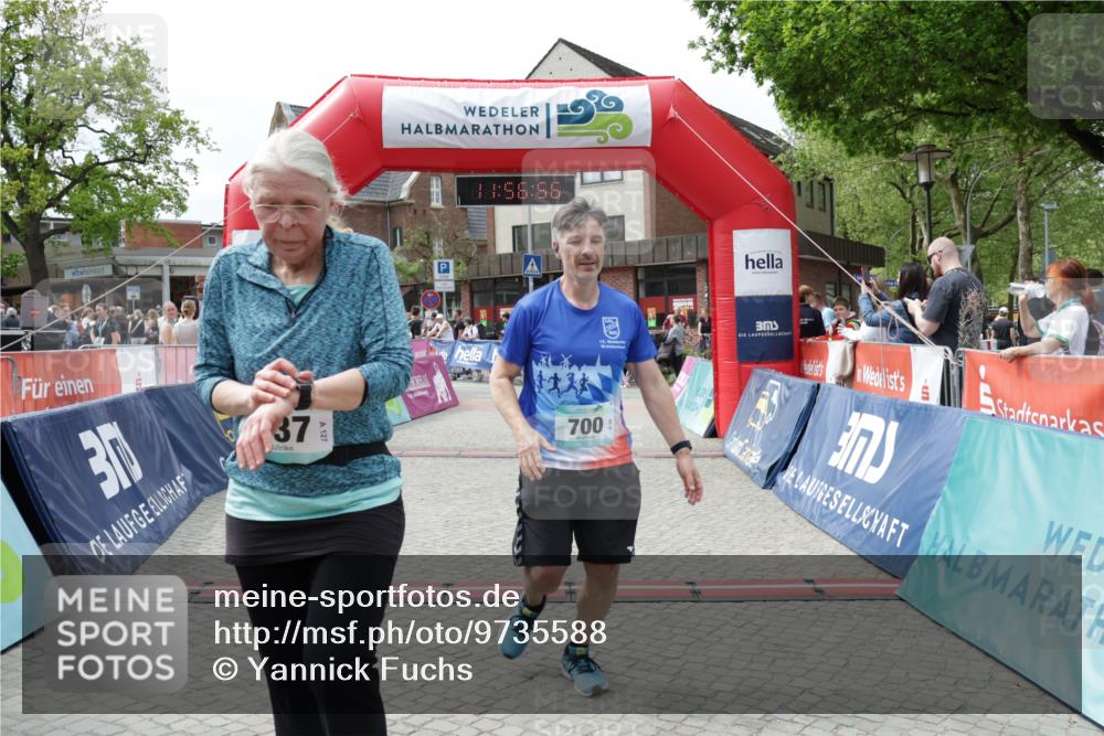 10.05.2026 - 8. Wedeler Halbmarathon Yannick Fuchs http://msf.ph/oto/9735588 10.05.2026 11:56:54 Ziel 337, 700 meine-sportfotos.de