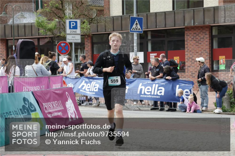 10.05.2026 - 8. Wedeler Halbmarathon Yannick Fuchs http://msf.ph/oto/9735594 10.05.2026 11:57:01 Ziel 559 meine-sportfotos.de