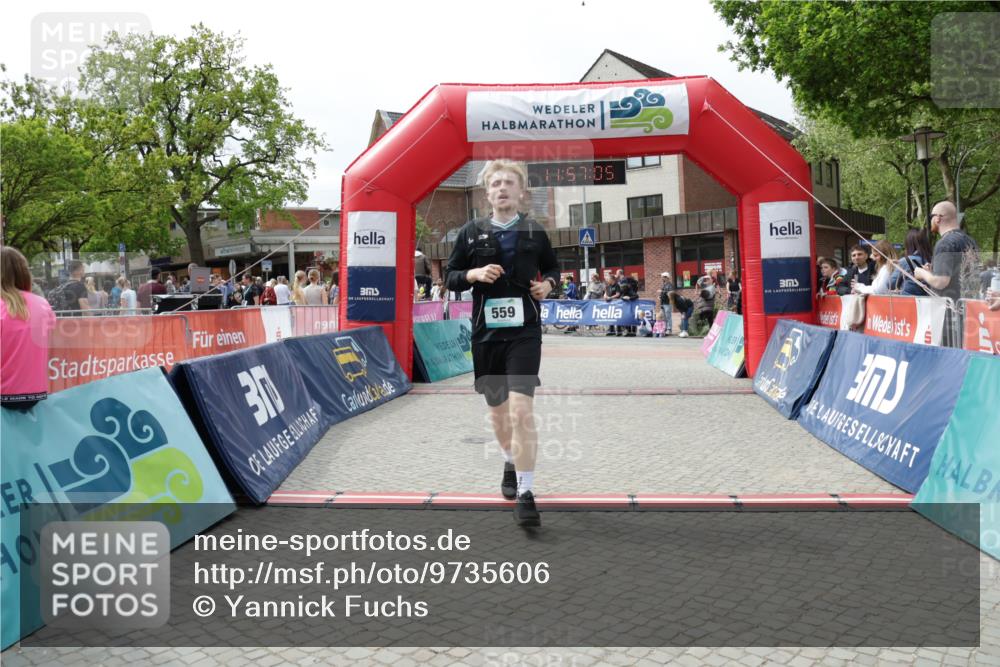 10.05.2026 - 8. Wedeler Halbmarathon Yannick Fuchs http://msf.ph/oto/9735606 10.05.2026 11:57:03 Ziel 559 meine-sportfotos.de