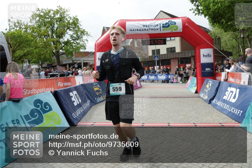 10.05.2026 - 8. Wedeler Halbmarathon Yannick Fuchs http://msf.ph/oto/9735609 10.05.2026 11:57:04 Ziel 559 meine-sportfotos.de