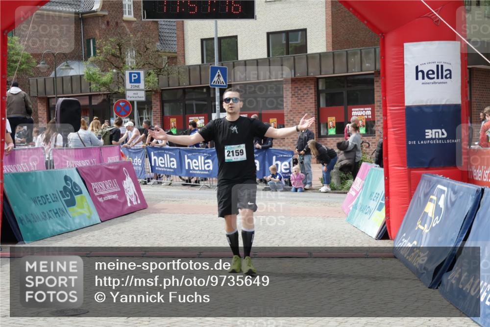 10.05.2026 - 8. Wedeler Halbmarathon Yannick Fuchs http://msf.ph/oto/9735649 10.05.2026 11:57:14 Ziel 232, 250, 2159, 2164 meine-sportfotos.de