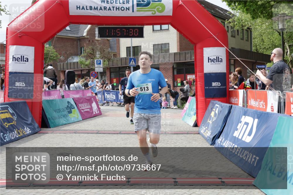 10.05.2026 - 8. Wedeler Halbmarathon Yannick Fuchs http://msf.ph/oto/9735667 10.05.2026 11:57:28 Ziel 513, 588, 999 meine-sportfotos.de