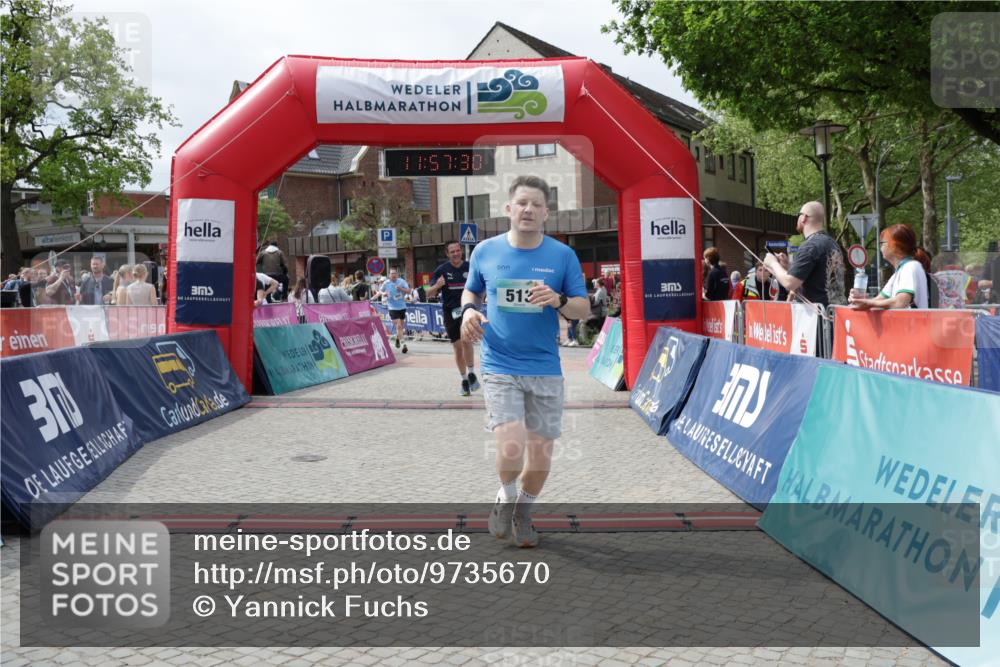 10.05.2026 - 8. Wedeler Halbmarathon Yannick Fuchs http://msf.ph/oto/9735670 10.05.2026 11:57:28 Ziel 513, 588, 999 meine-sportfotos.de