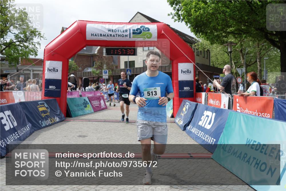 10.05.2026 - 8. Wedeler Halbmarathon Yannick Fuchs http://msf.ph/oto/9735672 10.05.2026 11:57:29 Ziel 513, 588, 999 meine-sportfotos.de