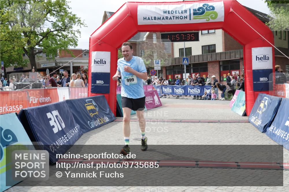 10.05.2026 - 8. Wedeler Halbmarathon Yannick Fuchs http://msf.ph/oto/9735685 10.05.2026 11:57:34 Ziel 588, 999 meine-sportfotos.de