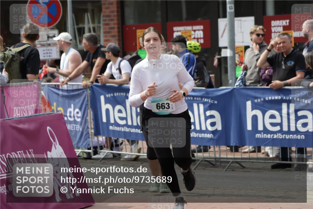 10.05.2026 - 8. Wedeler Halbmarathon Yannick Fuchs http://msf.ph/oto/9735689 10.05.2026 11:57:36 Ziel 663, 854, 999 meine-sportfotos.de