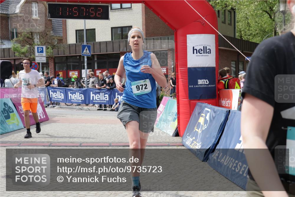 10.05.2026 - 8. Wedeler Halbmarathon Yannick Fuchs http://msf.ph/oto/9735723 10.05.2026 11:57:50 Ziel 558, 723, 836, 972 meine-sportfotos.de