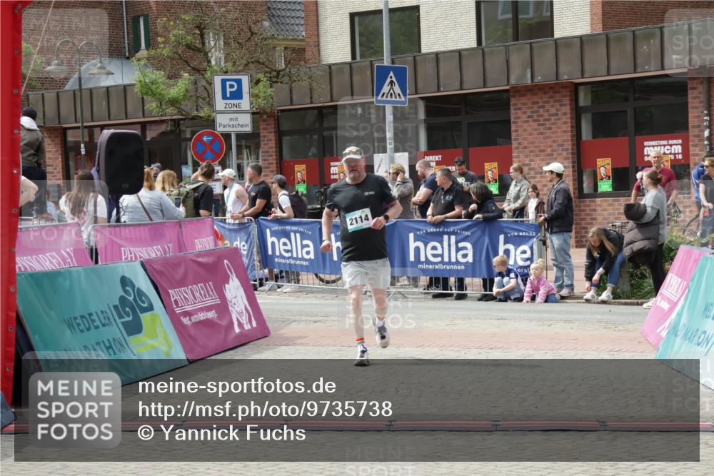 10.05.2026 - 8. Wedeler Halbmarathon Yannick Fuchs http://msf.ph/oto/9735738 10.05.2026 11:57:58 Ziel 2114 meine-sportfotos.de